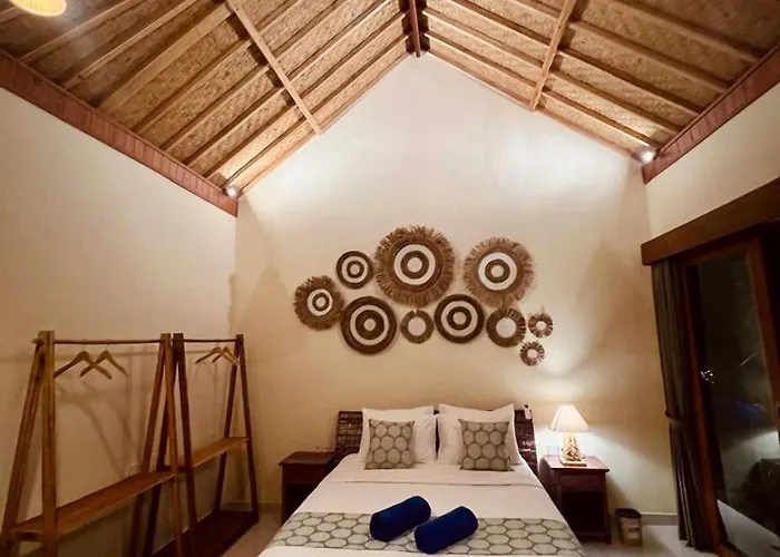 Seaom Villa *