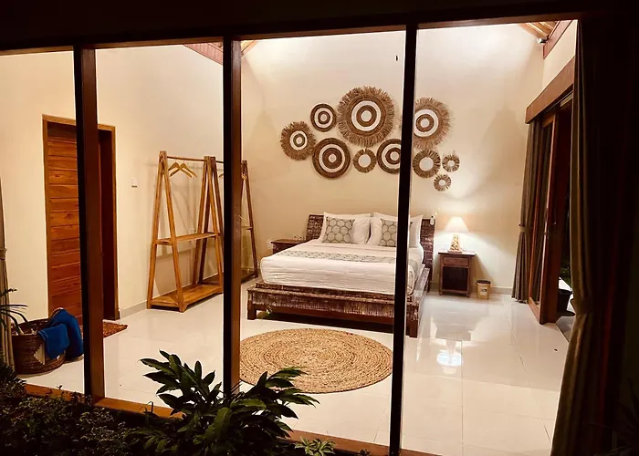Seaom Villa *